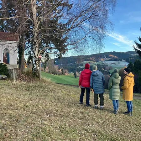 Kauschlerhof بيت للعطل *